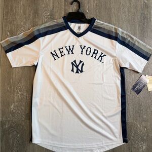 RARE! NEW YORK YANKEES MLB Pullover Shirt by Cooperstown Collection in Large